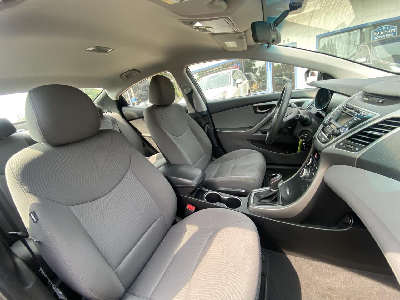 Hyundai Elantra  2014