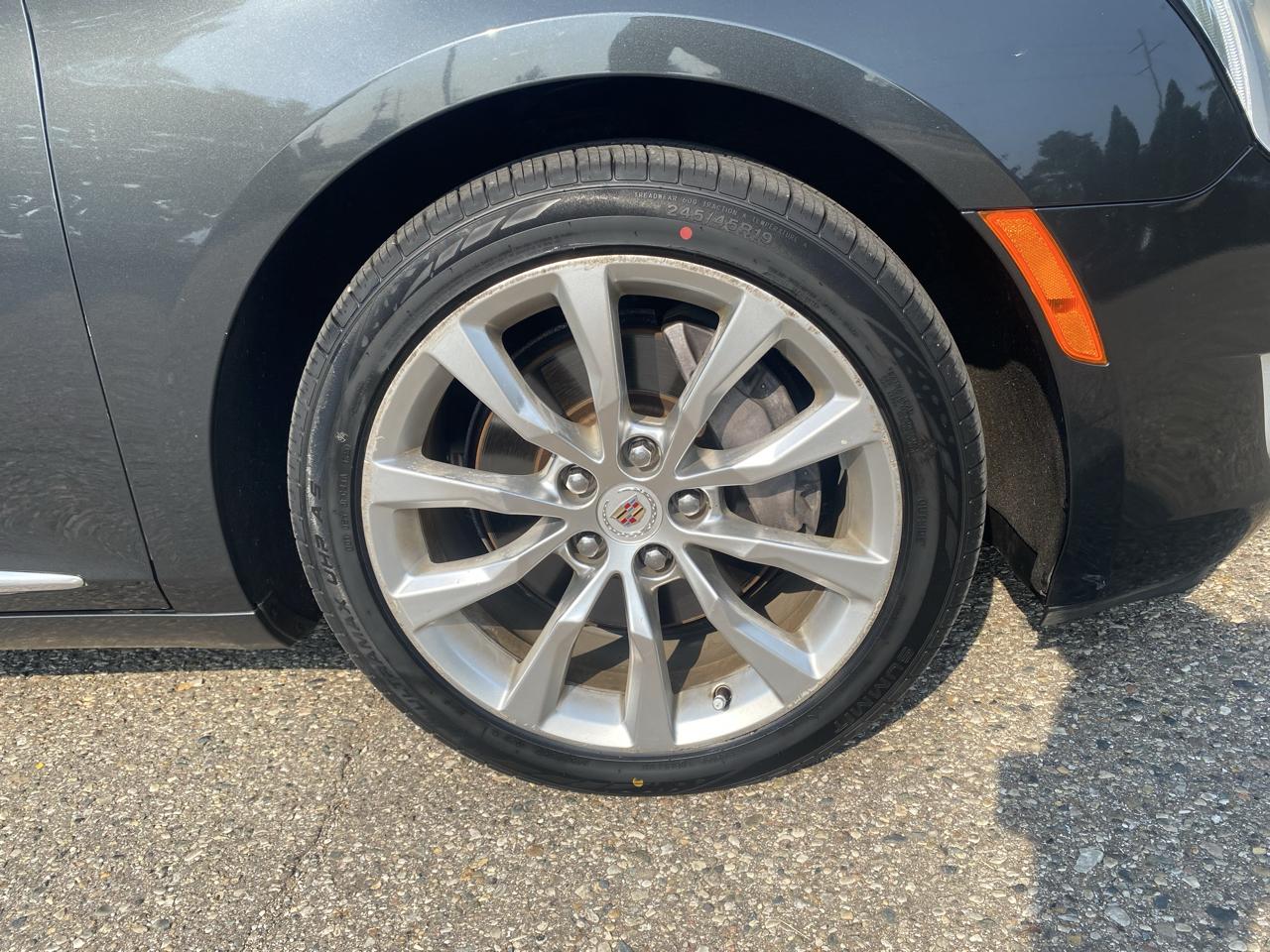 Cadillac XTS  2015