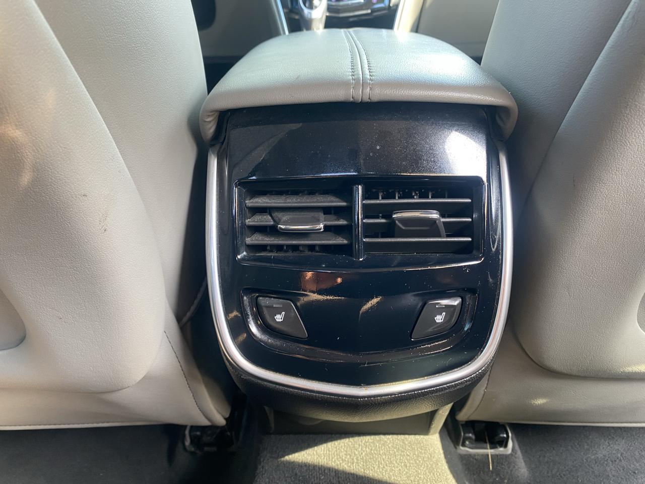 Cadillac XTS  2015