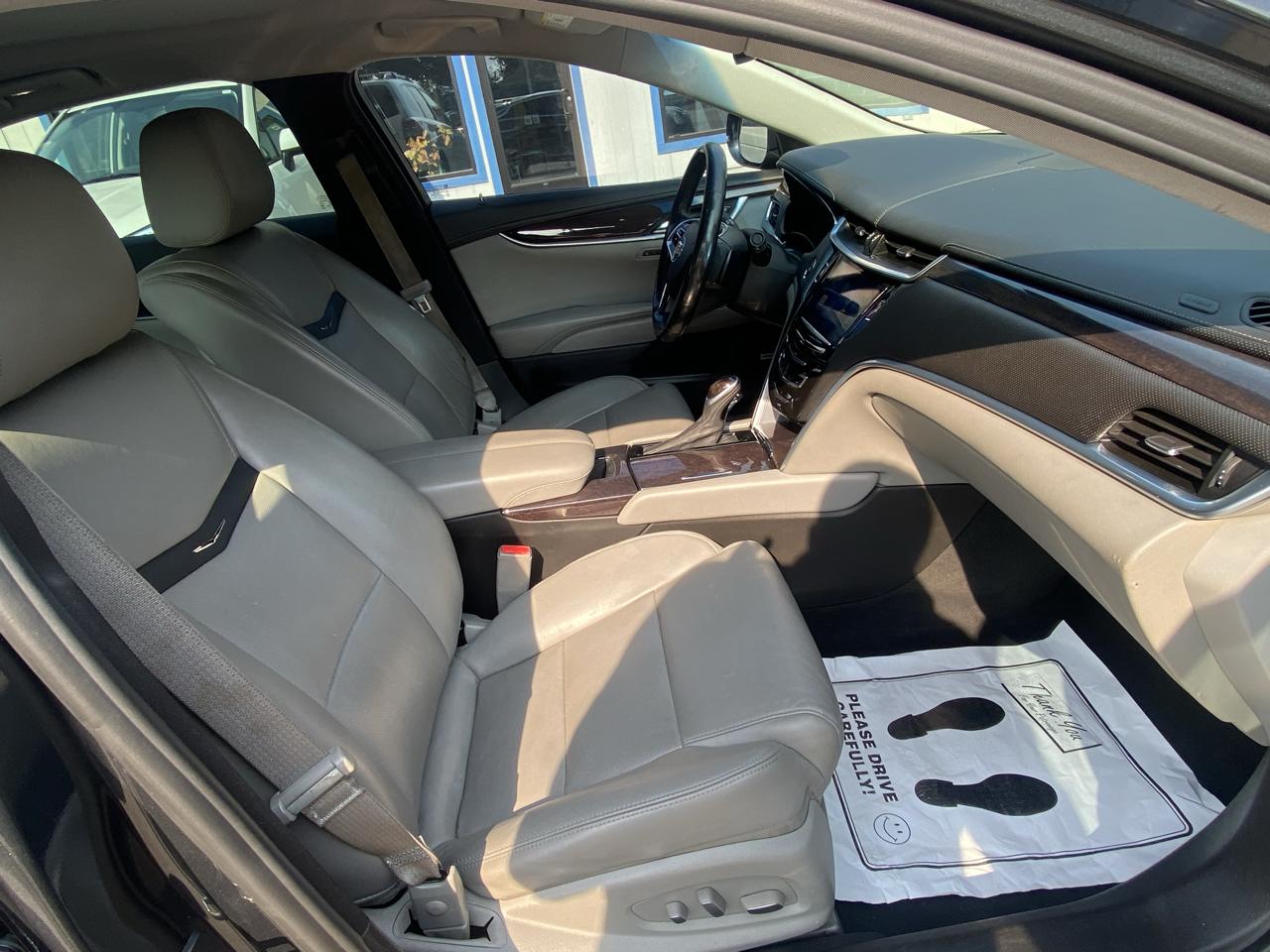 Cadillac XTS  2015