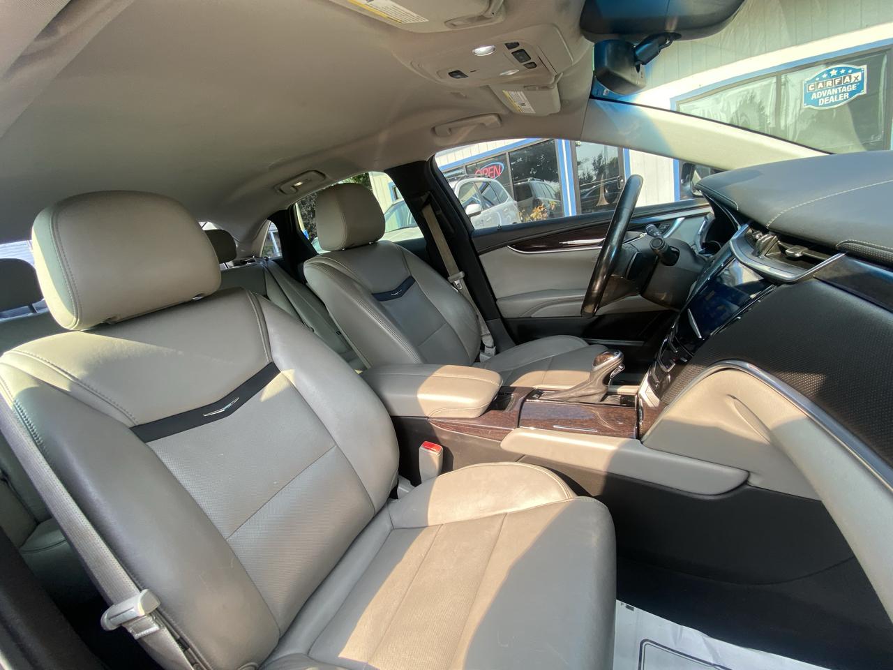 Cadillac XTS  2015
