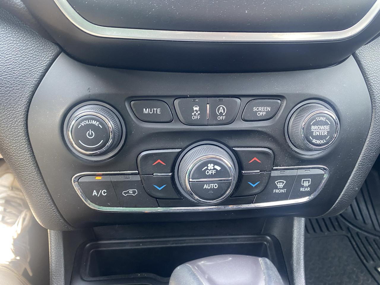 Jeep Cherokee  2019
