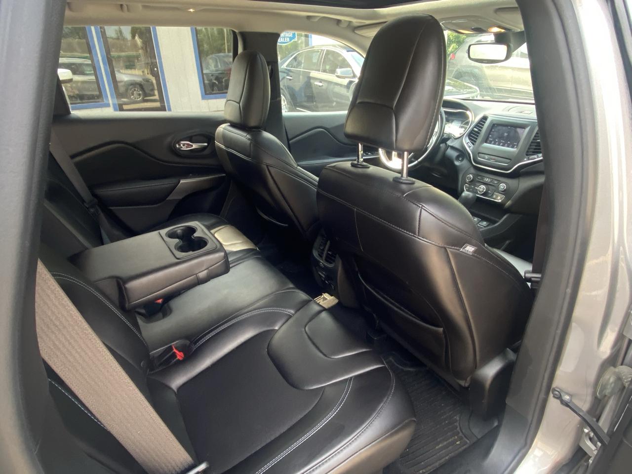 Jeep Cherokee  2019
