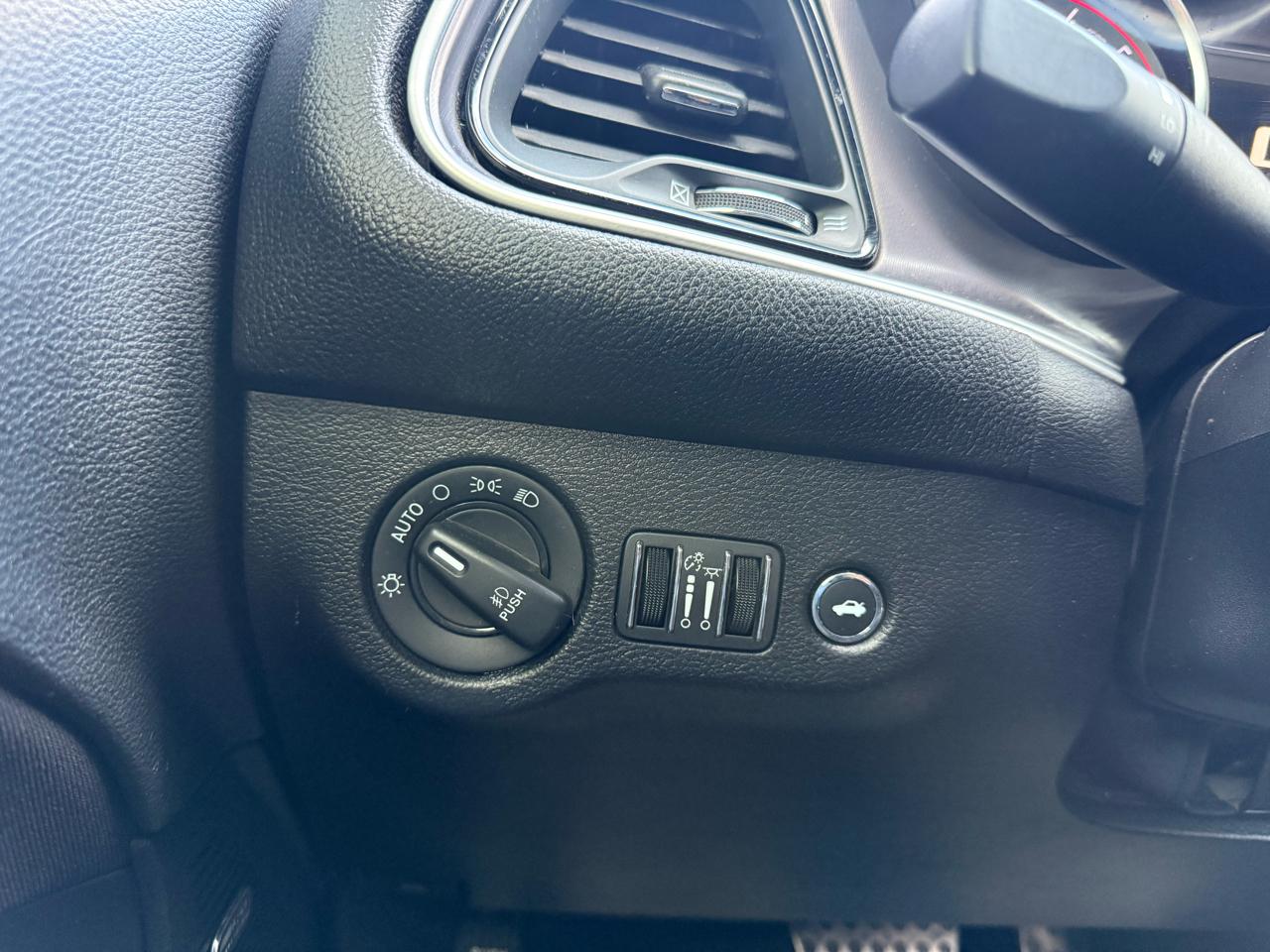 Dodge Challenger  2021