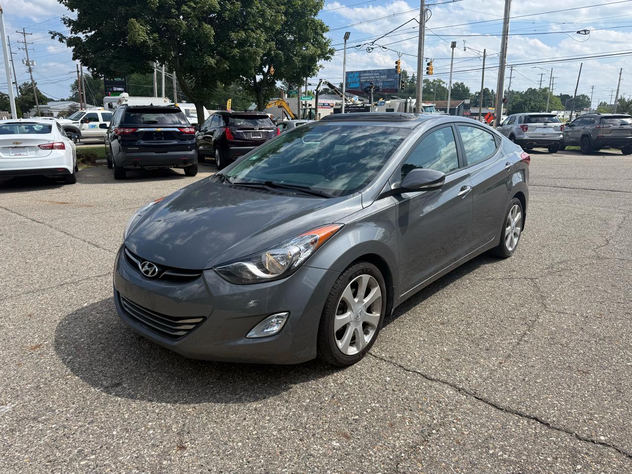 Hyundai Elantra  2013
