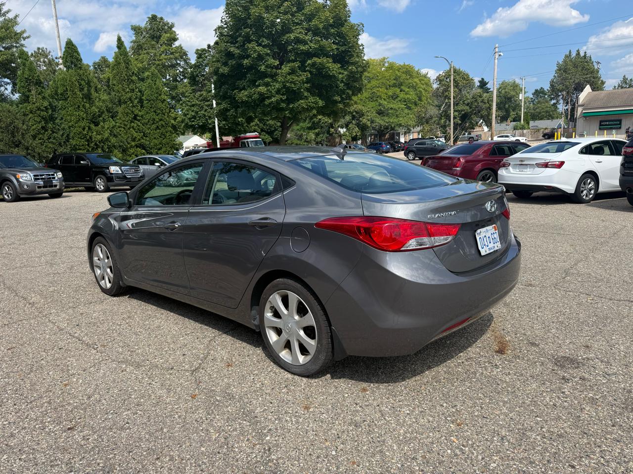 Hyundai Elantra  2013
