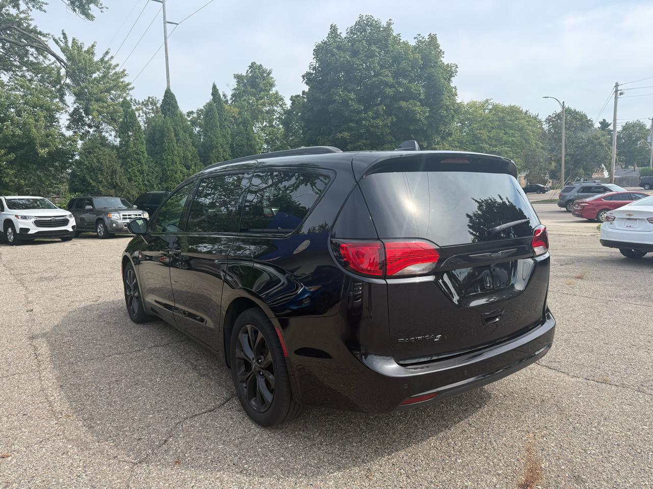 Chrysler Pacifica  2020