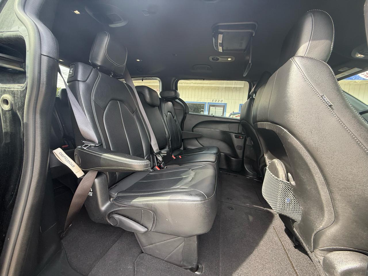 Chrysler Pacifica  2020