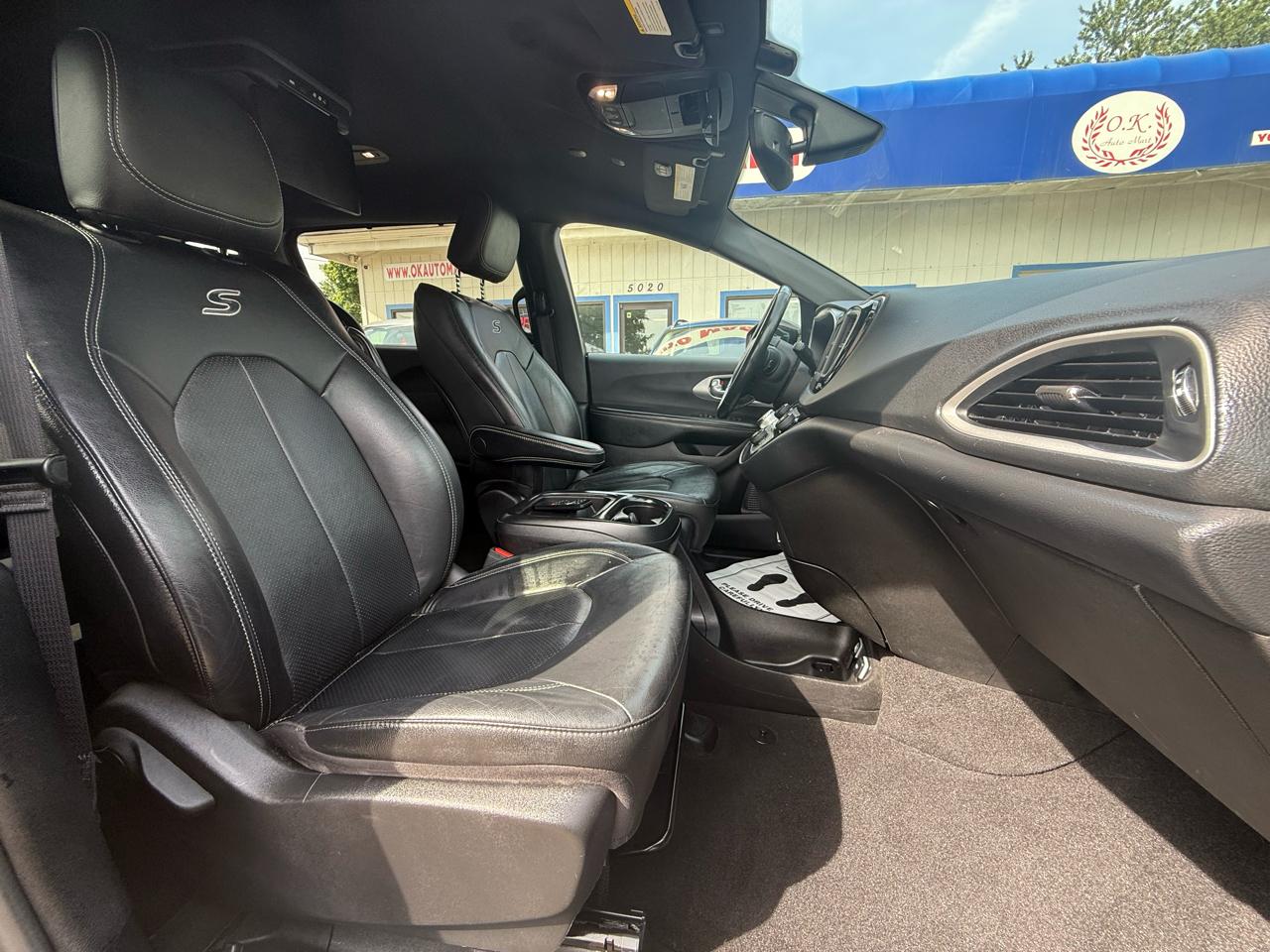 Chrysler Pacifica  2020