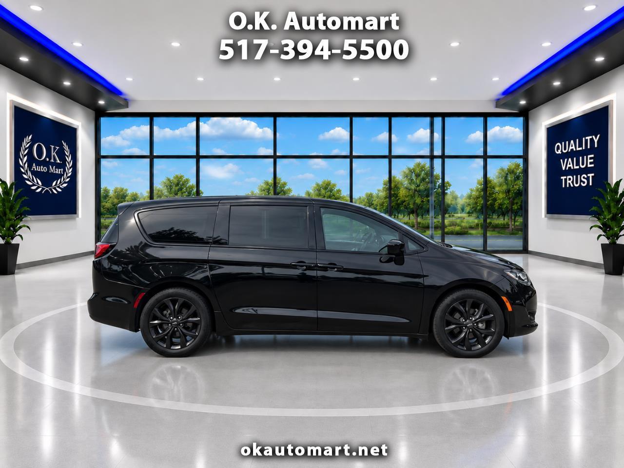 2020 Chrysler Pacifica TOURING L