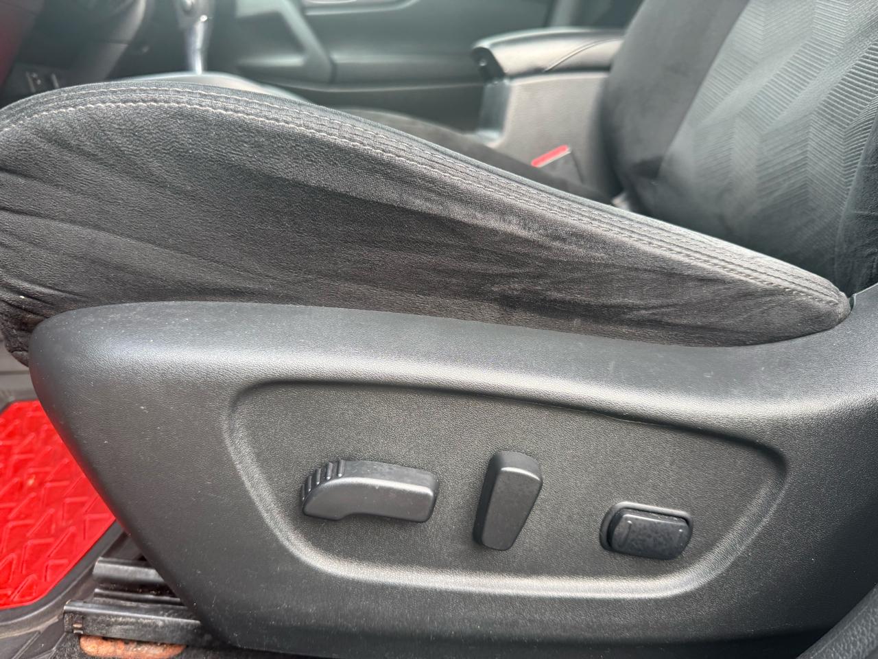 Nissan Rogue  2016