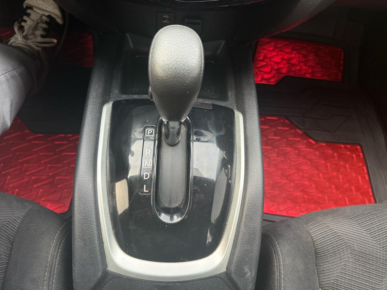 Nissan Rogue  2016