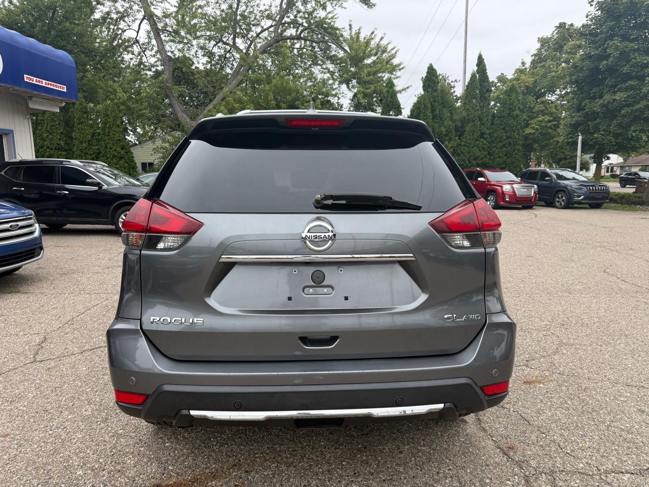 Nissan Rogue  2020