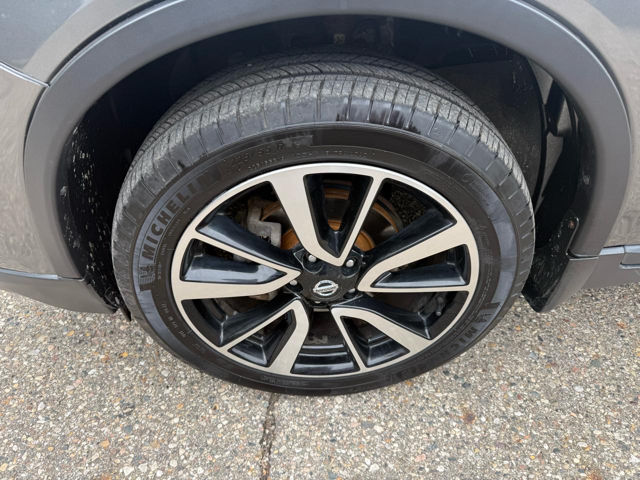 Nissan Rogue  2020