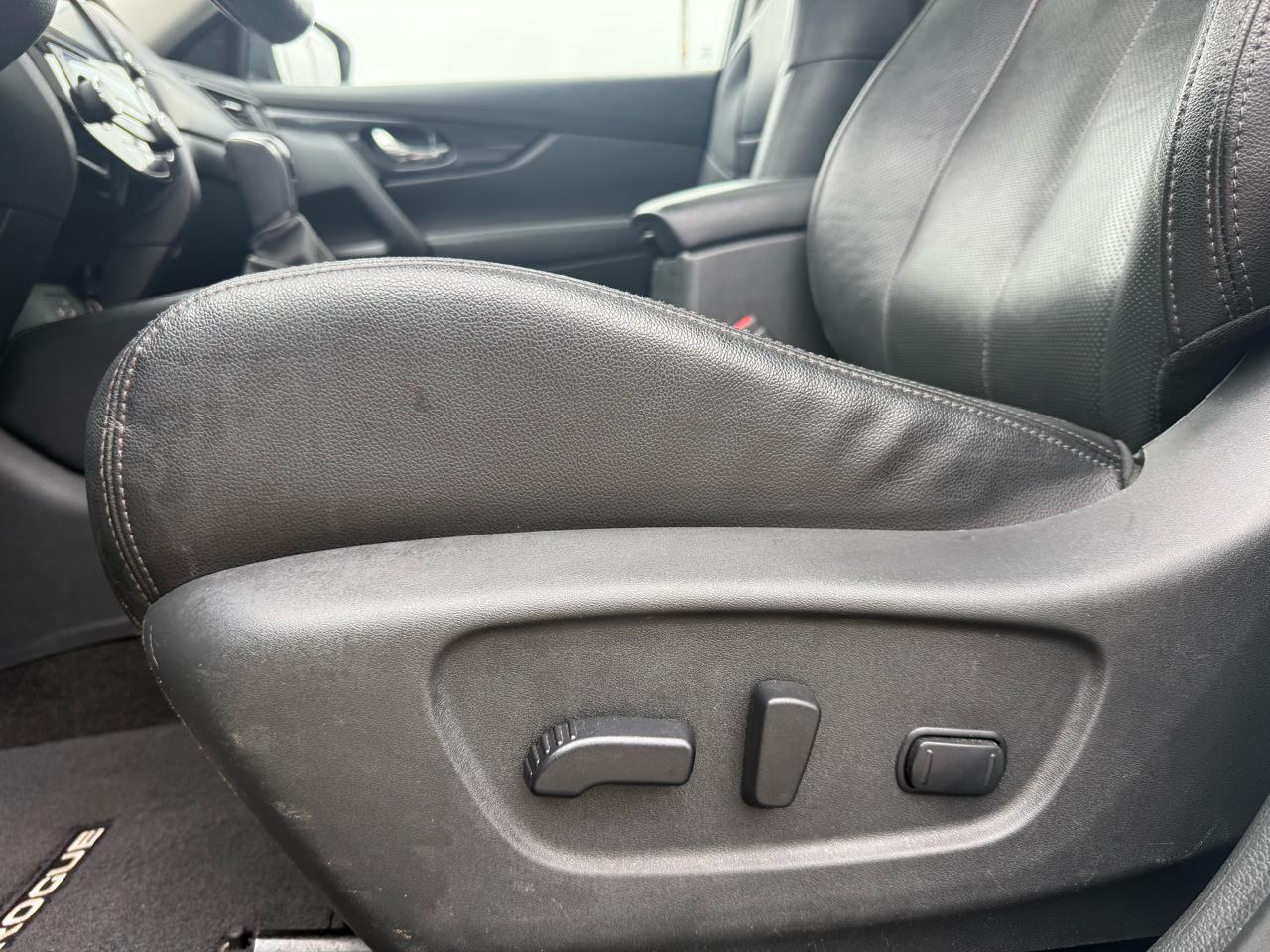 Nissan Rogue  2020