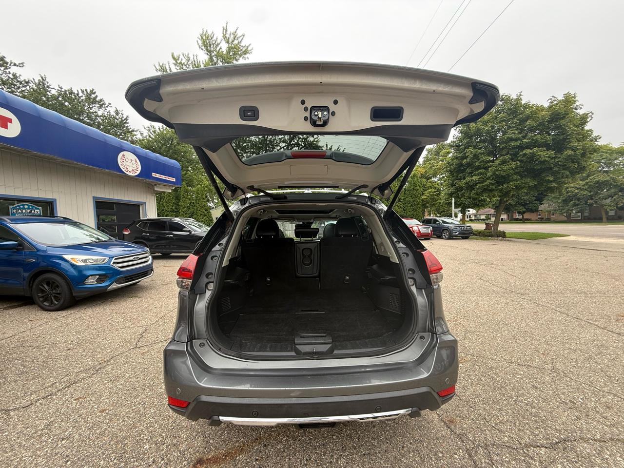 Nissan Rogue  2020