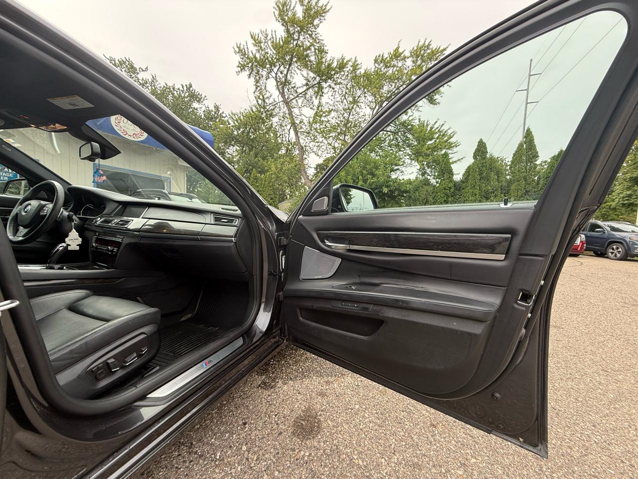 BMW 7 Series  2014