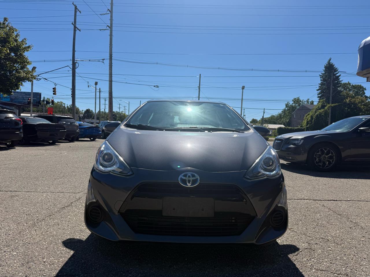 Toyota Prius c  2015