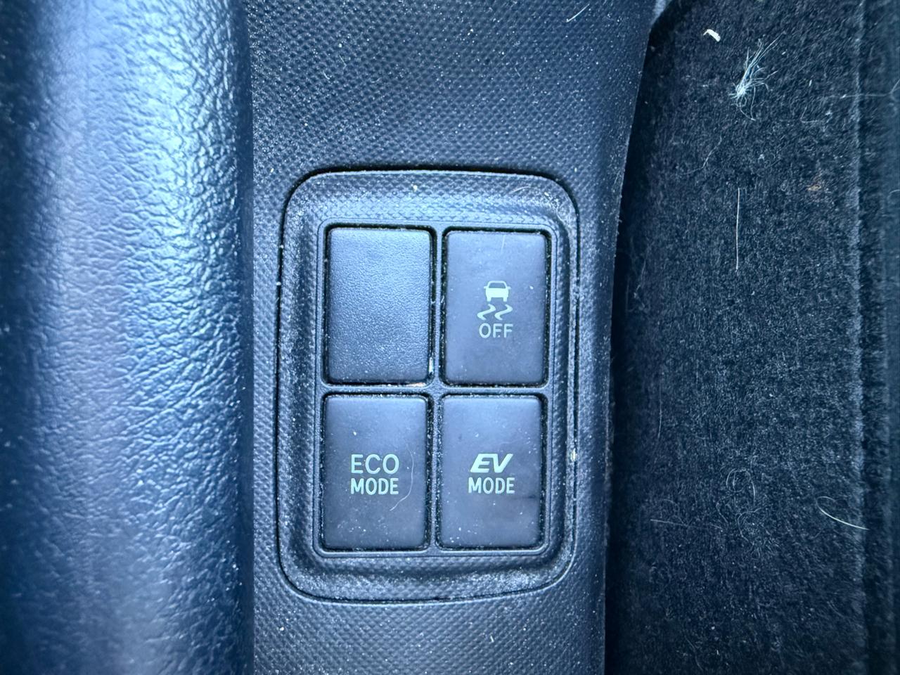 Toyota Prius c  2015