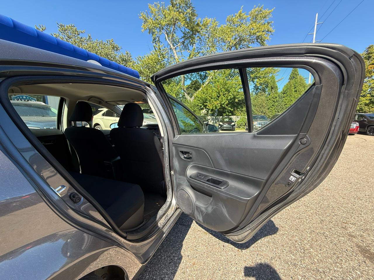 Toyota Prius c  2015
