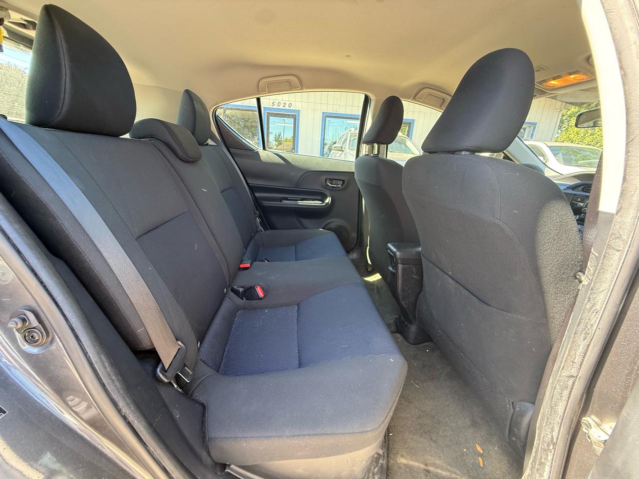 Toyota Prius c  2015