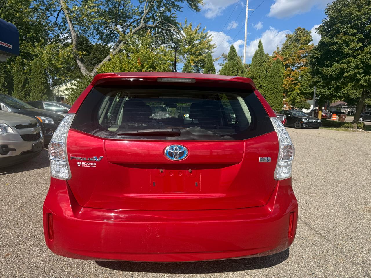 Toyota Prius V  2013