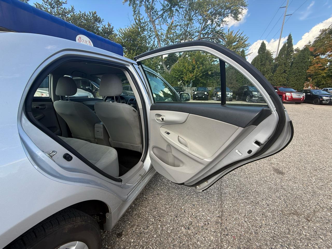 Toyota Corolla  2011