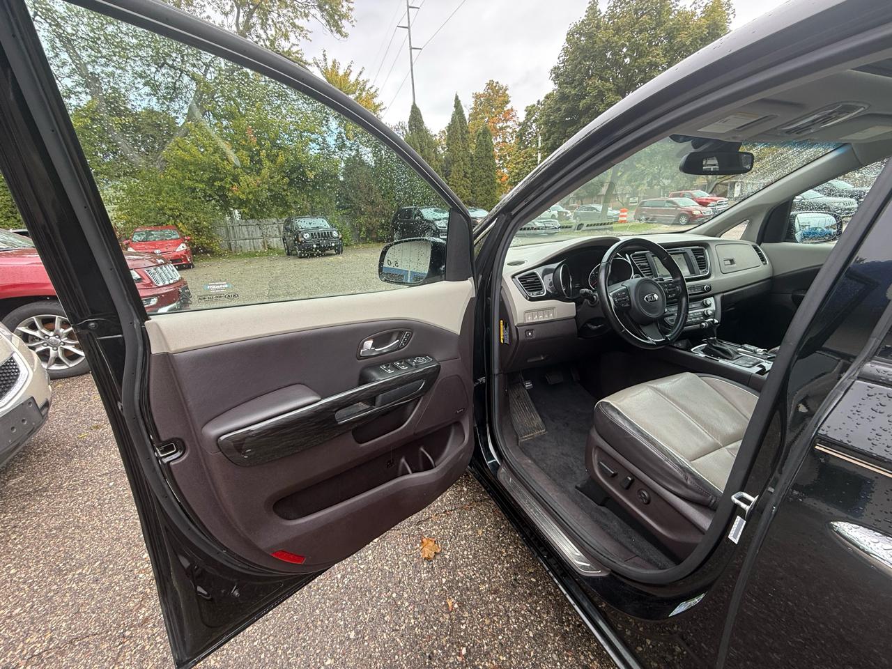 Kia Sedona  2015
