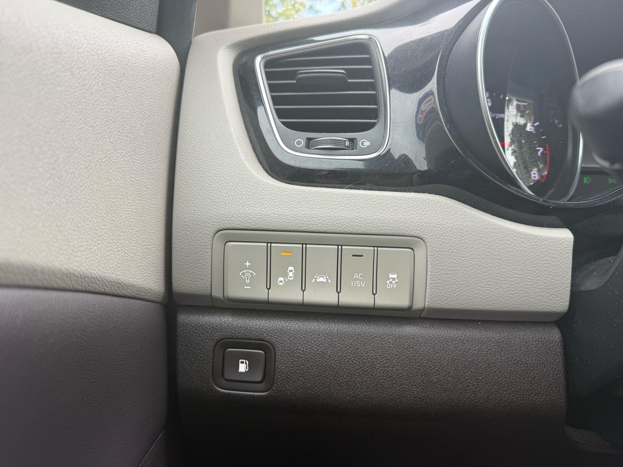 Kia Sedona  2015
