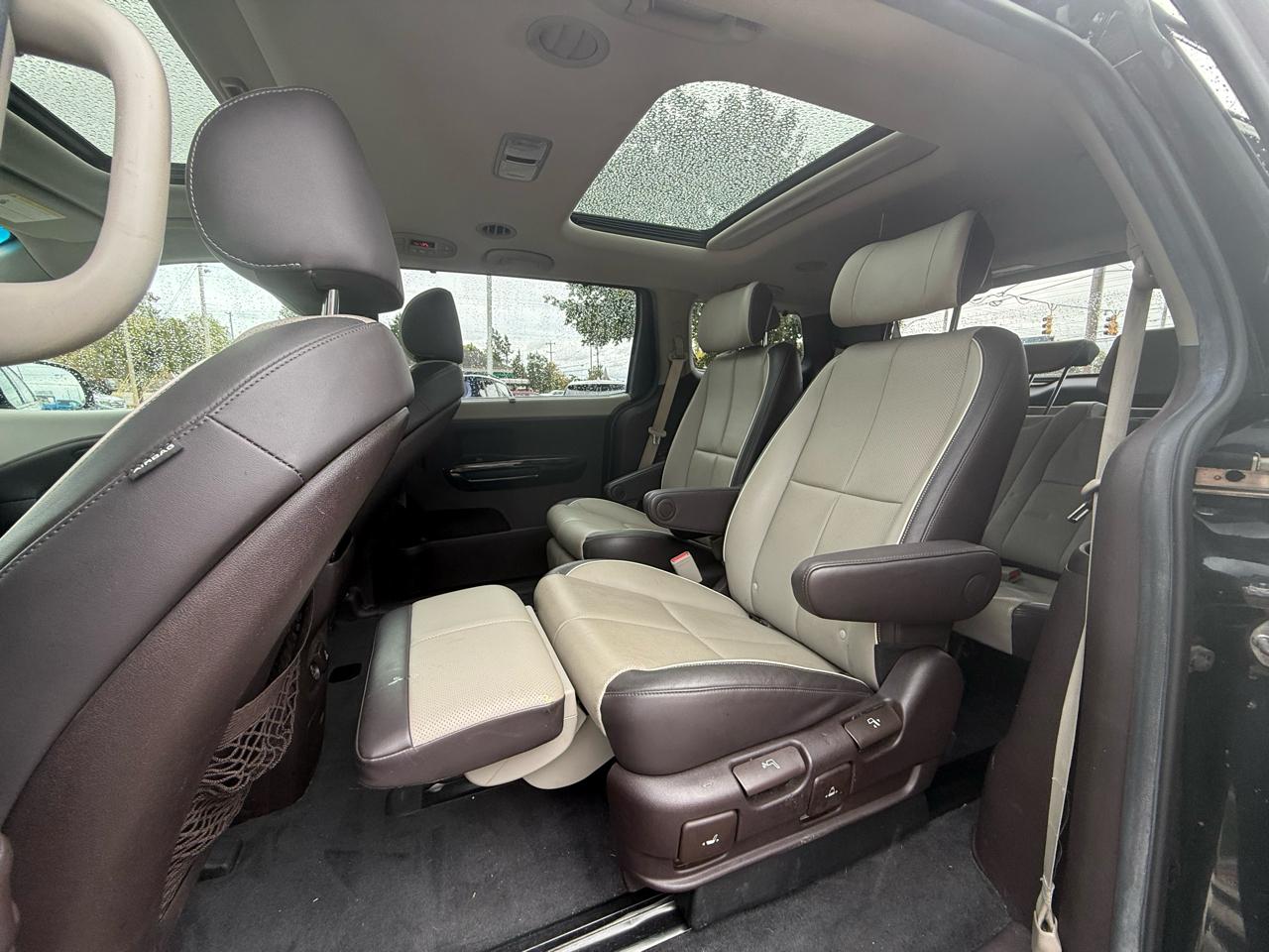 Kia Sedona  2015