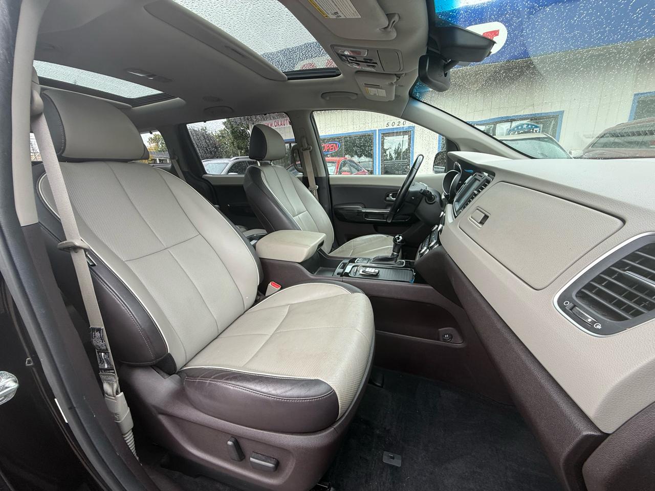 Kia Sedona  2015