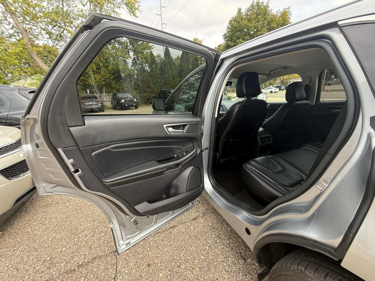 Ford Edge  2020