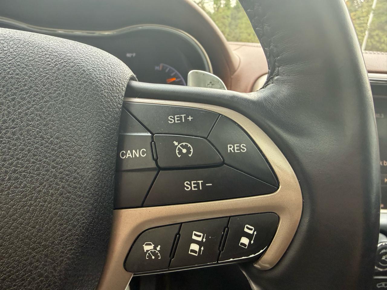 Jeep Grand Cherokee  2015