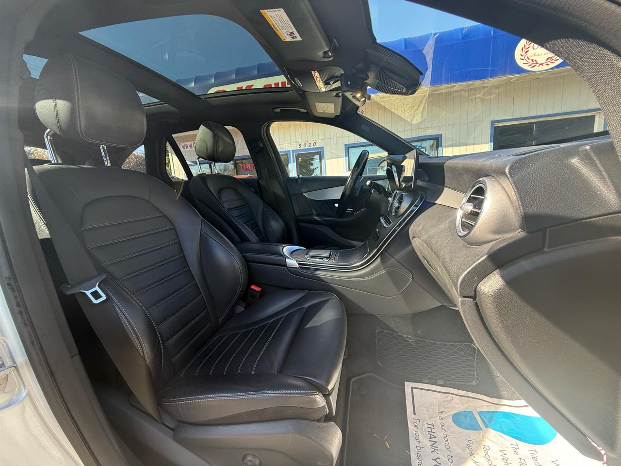 Mercedes-Benz GLC  2020