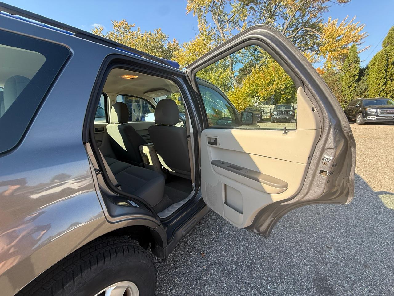 Ford Escape  2011