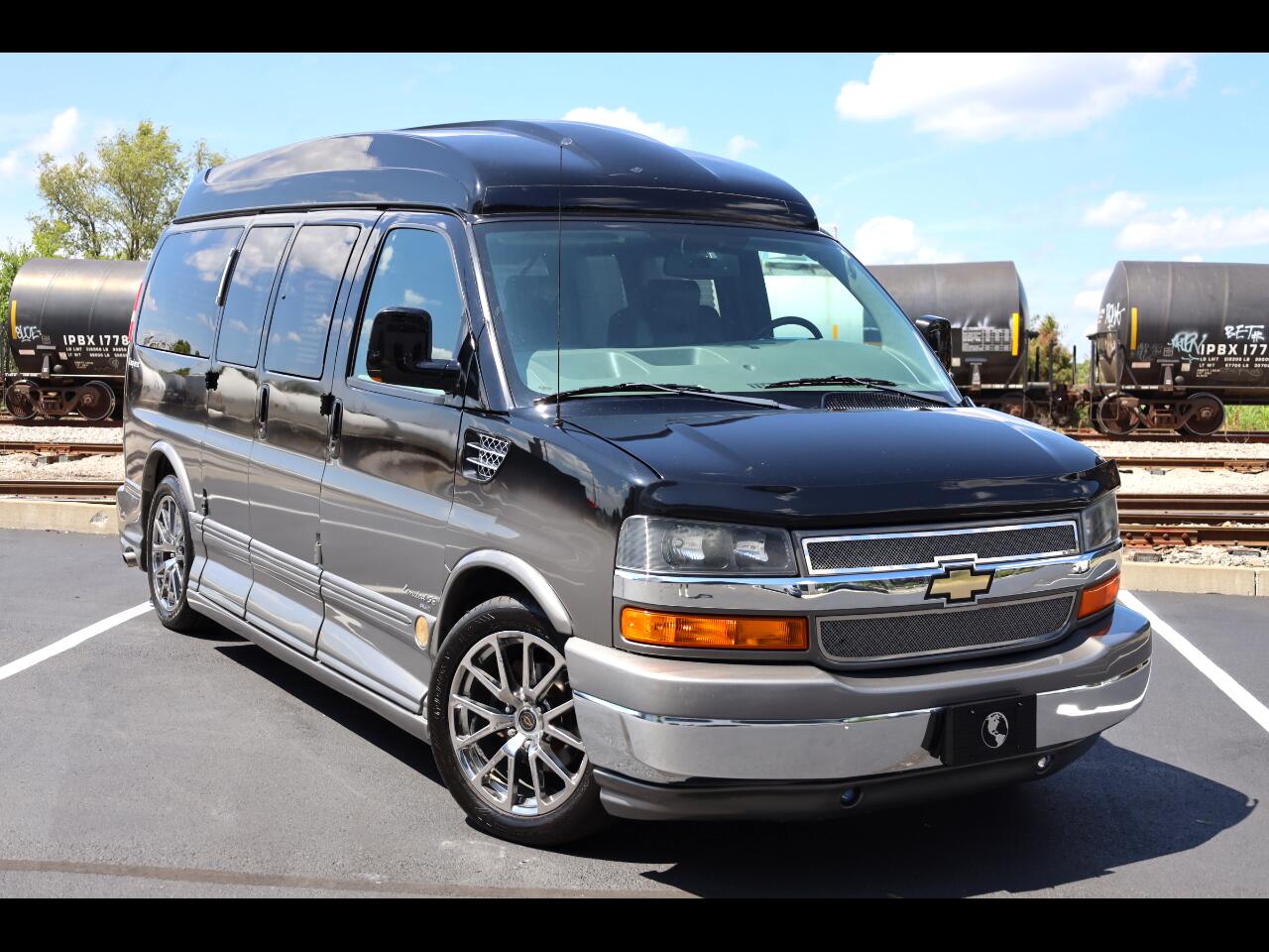 2012 Chevrolet Express G1500's photo