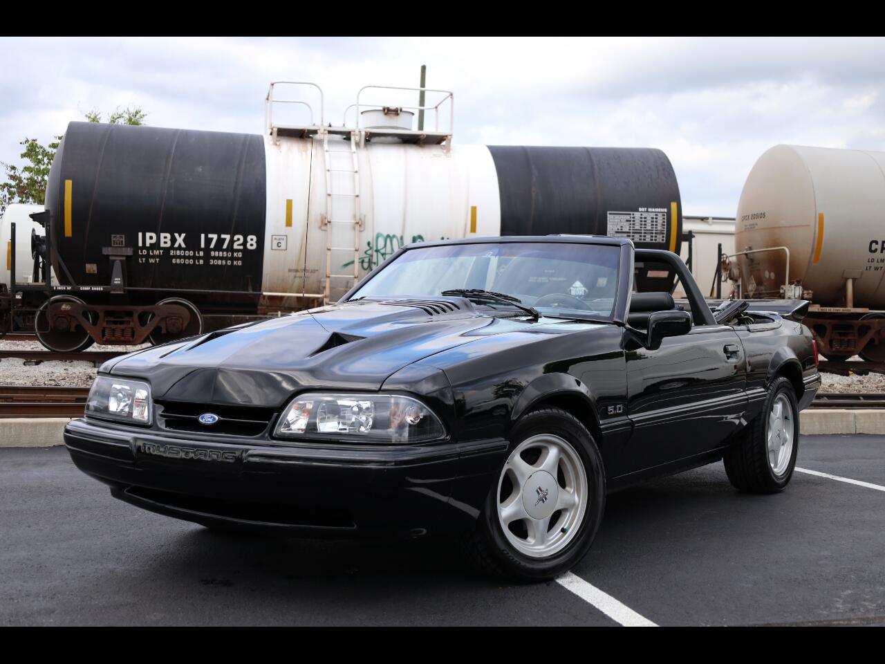 1993 Ford Mustang's photo