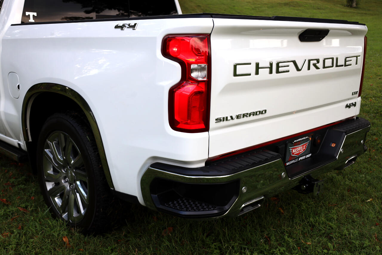 2022 Chevrolet Silverado 1500 LTZ photo 3