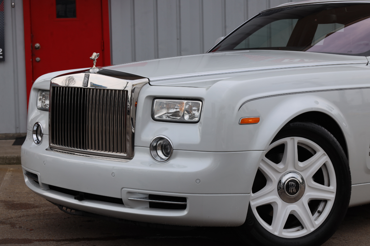 2011 Rolls-Royce Phantom Base