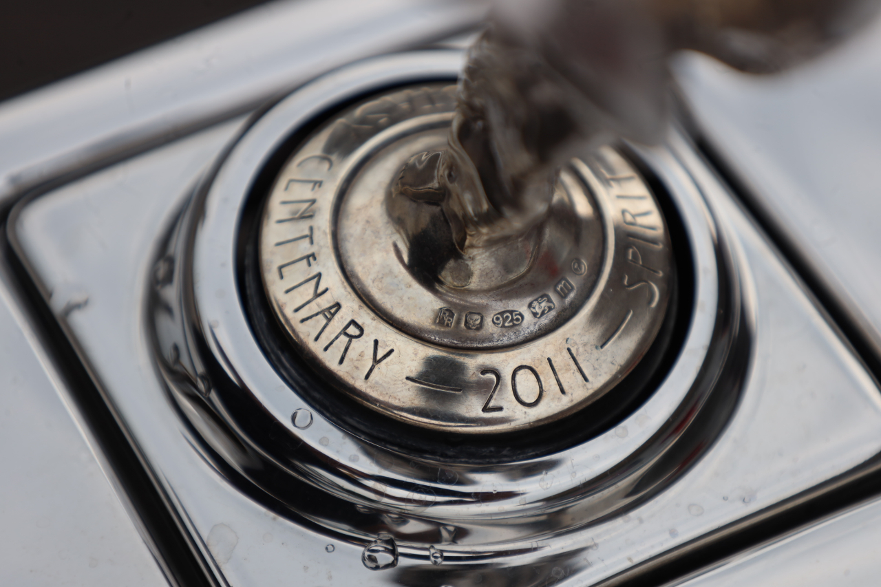 2011 Rolls-Royce Phantom Base