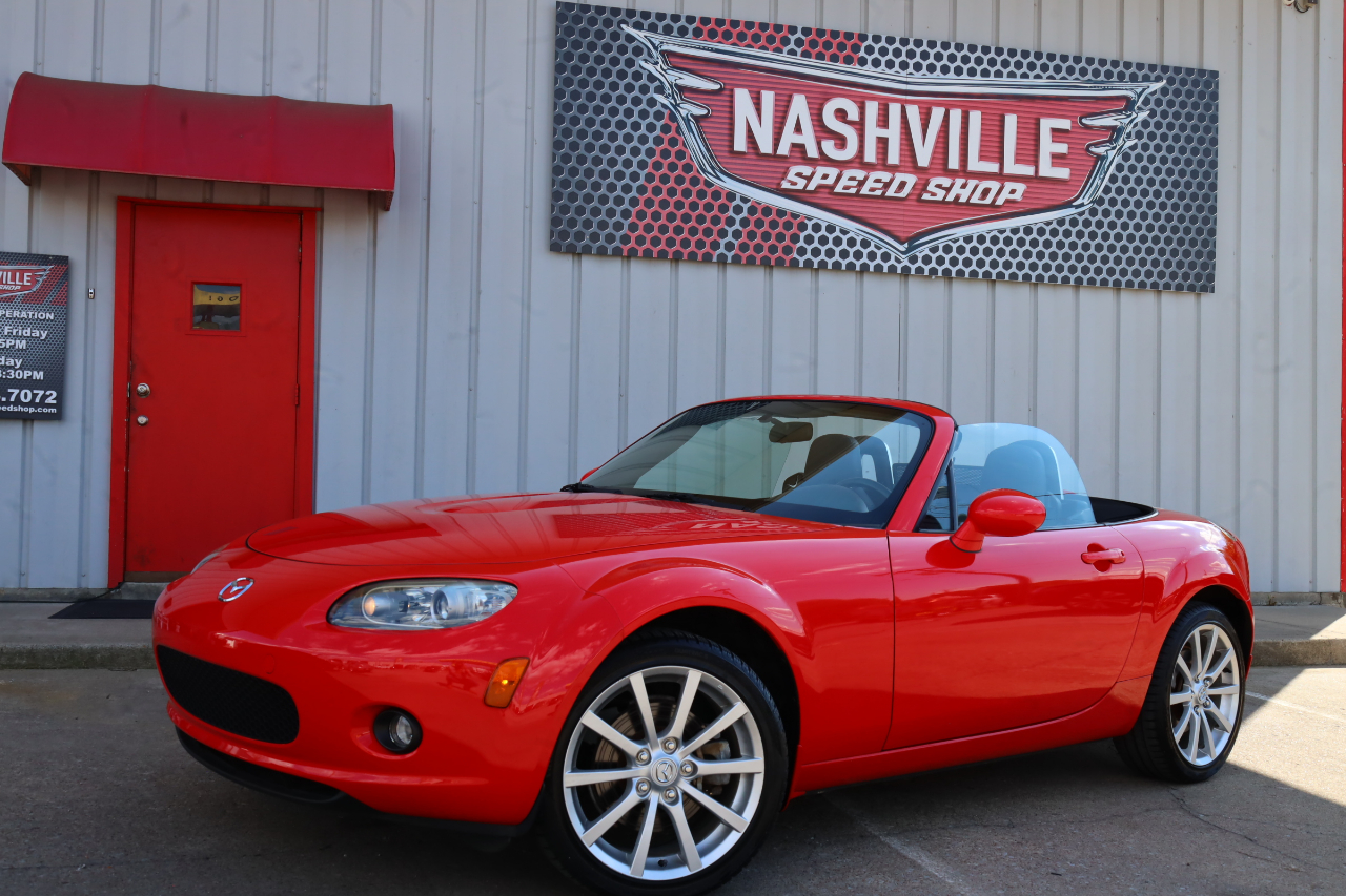2006 Mazda MX-5 Miata Miata Grand Touring photo 2