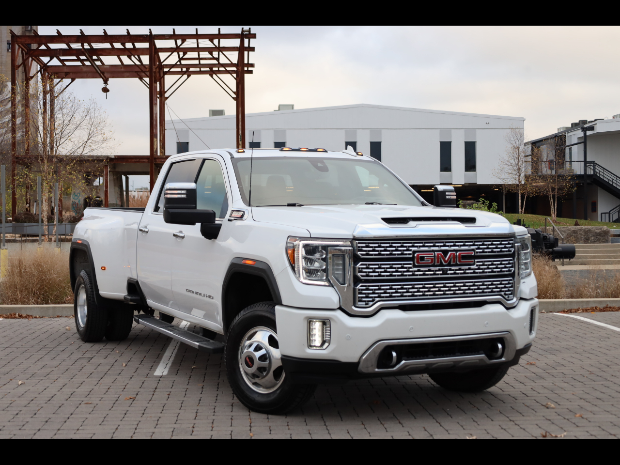 2021 GMC Sierra 3500HD Denali's photo