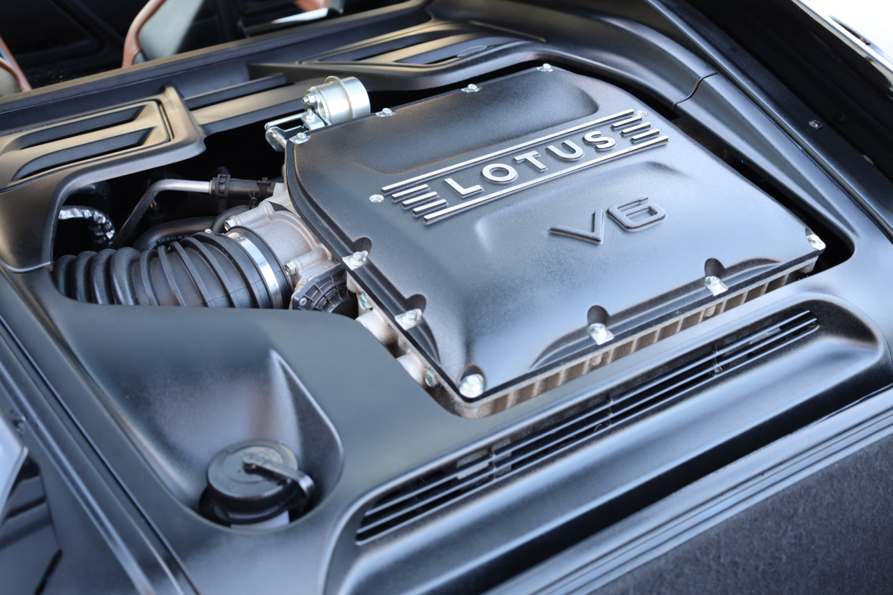 2024 Lotus Emira First Edition photo 4