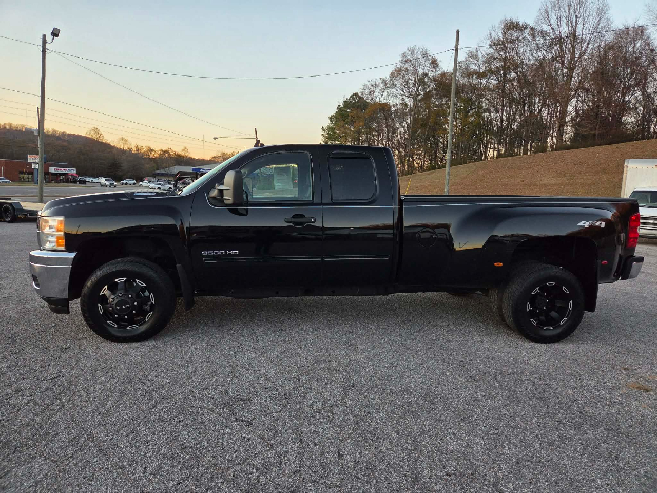 Chevrolet Silverado 3500HD 4WD Ext Cab 158.2" LT 2013