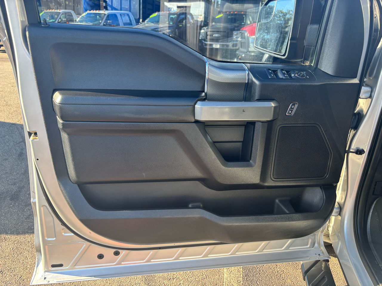 2016 Ford F-150 photo 15