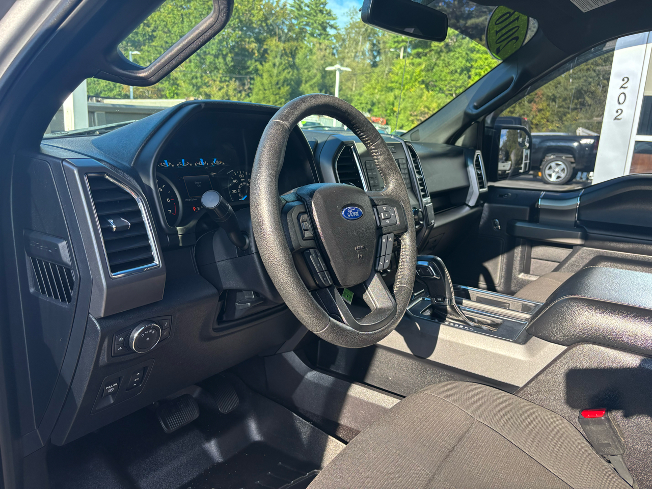 2016 Ford F-150 photo 19