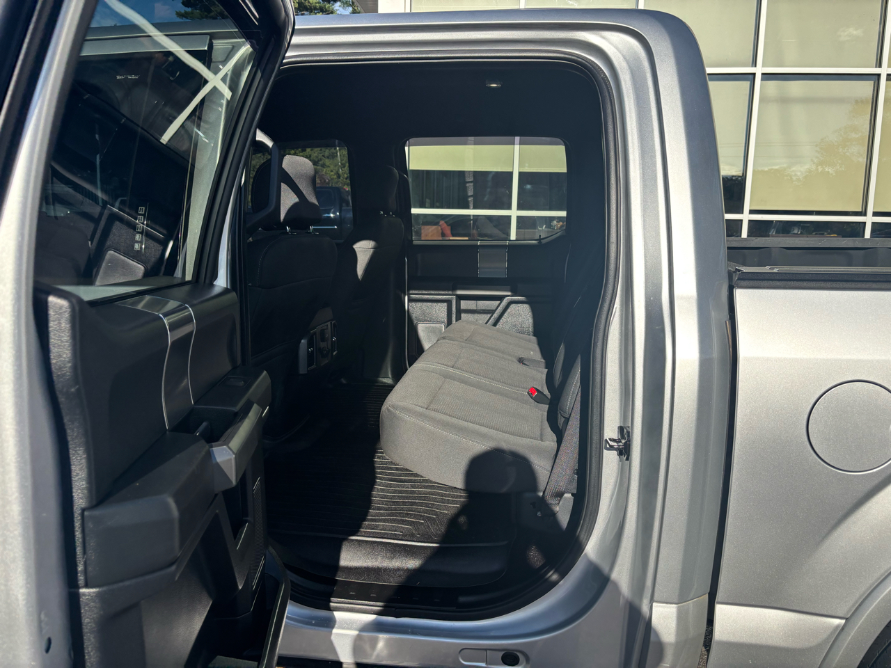 2016 Ford F-150 photo 31