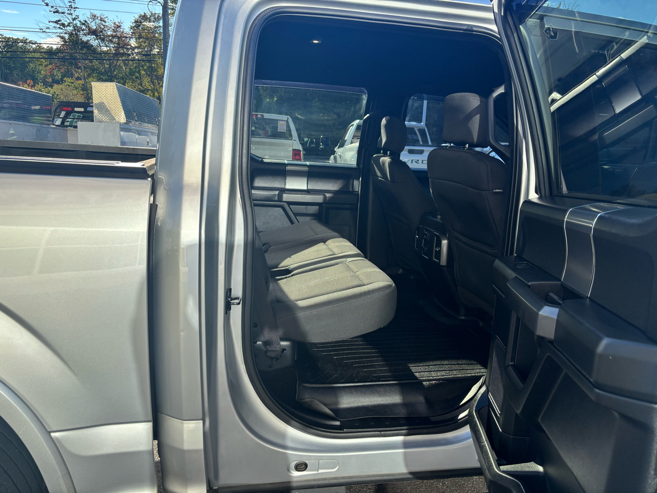 2016 Ford F-150 photo 35