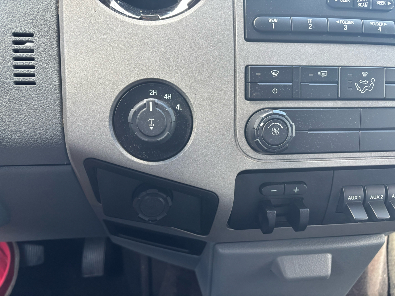 2015 Ford F-250 photo 25