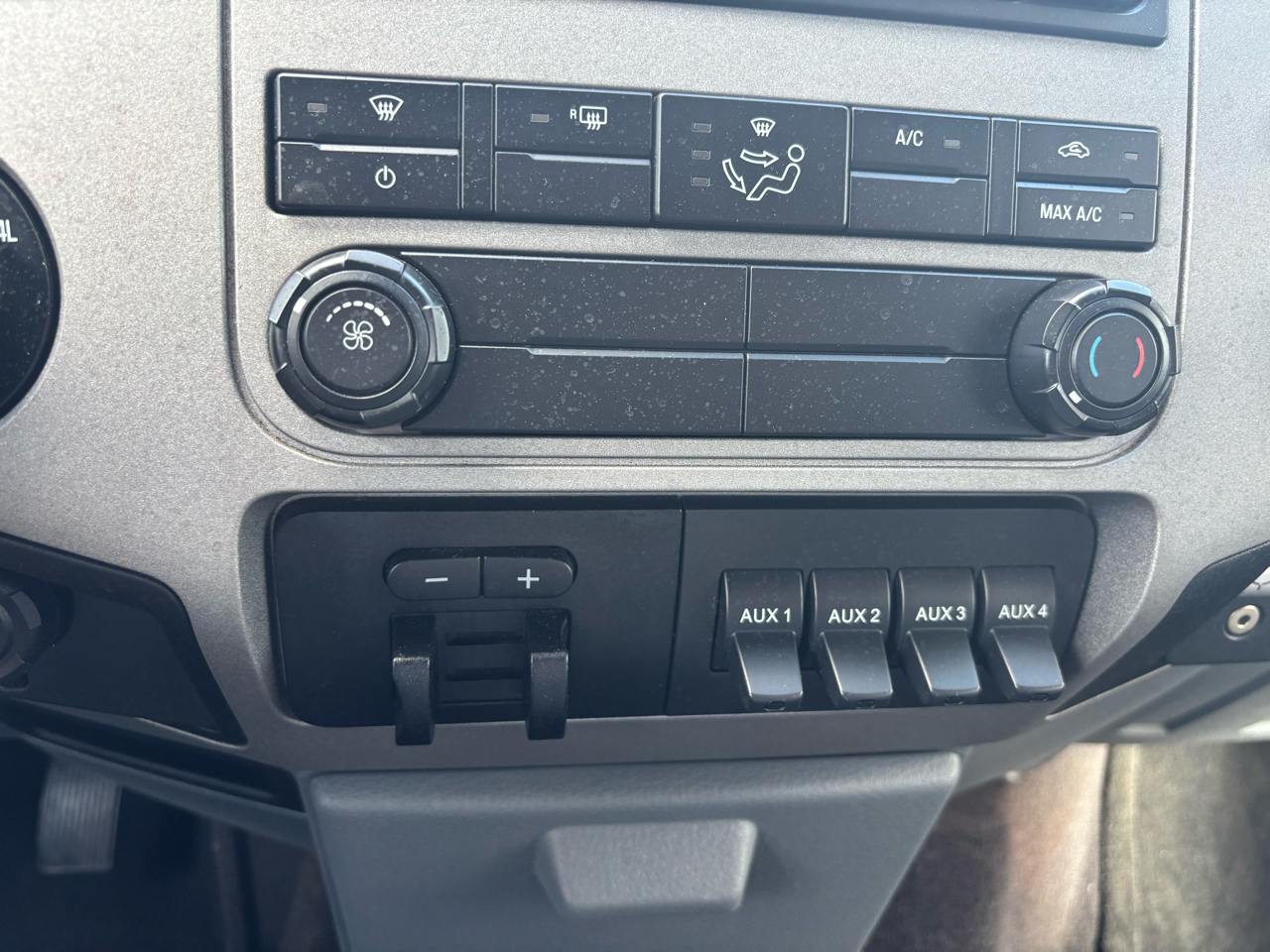 2015 Ford F-250 photo 26